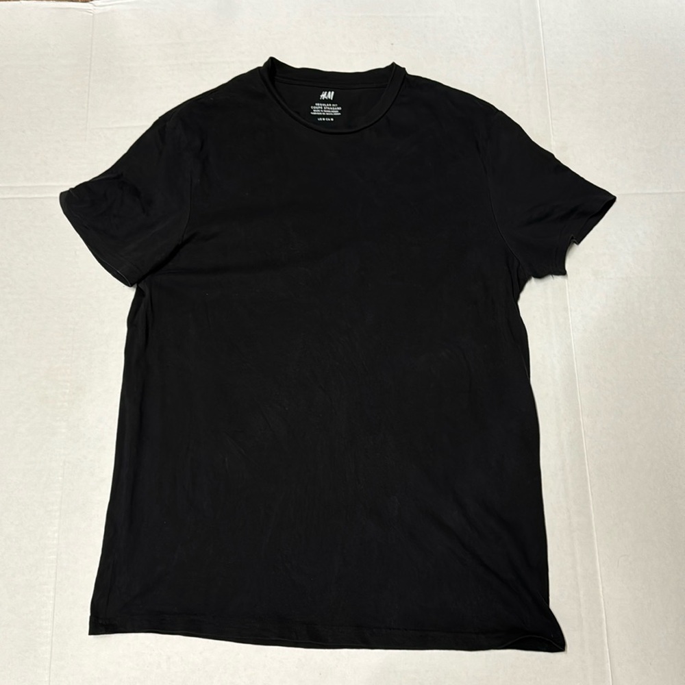 H&M Black Men’s Regular Fit Short Sleeve T-shirt Size Medium